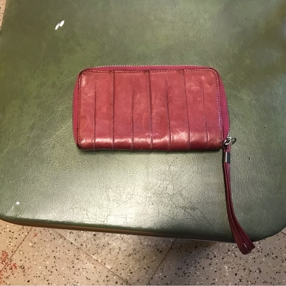 Vintage Hobo Zip Around Honor Wallet/Wristlet - Picture 11 of 12